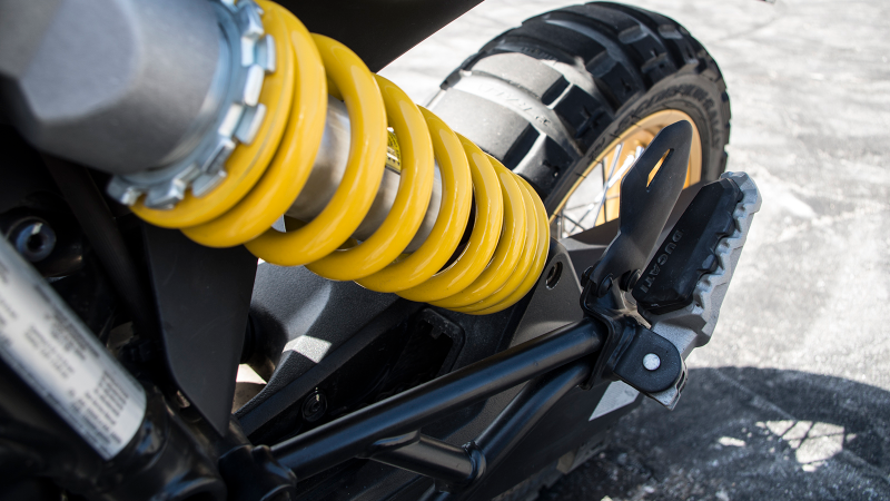 Illustration for article titled The Ducati Scrambler Desert Sled Is Fun To Ride But It's Best At Looking Cool